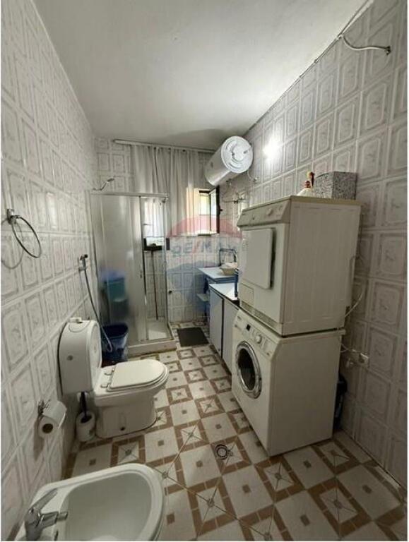 Apartament - Për Shitje - Rruga Jordan Misja, Tiranë