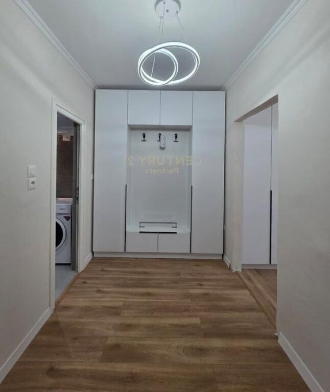 SHITET APARTAMENT 1+1 NE ALLIAS, PRANE SPITALIT AMERIKAN 2