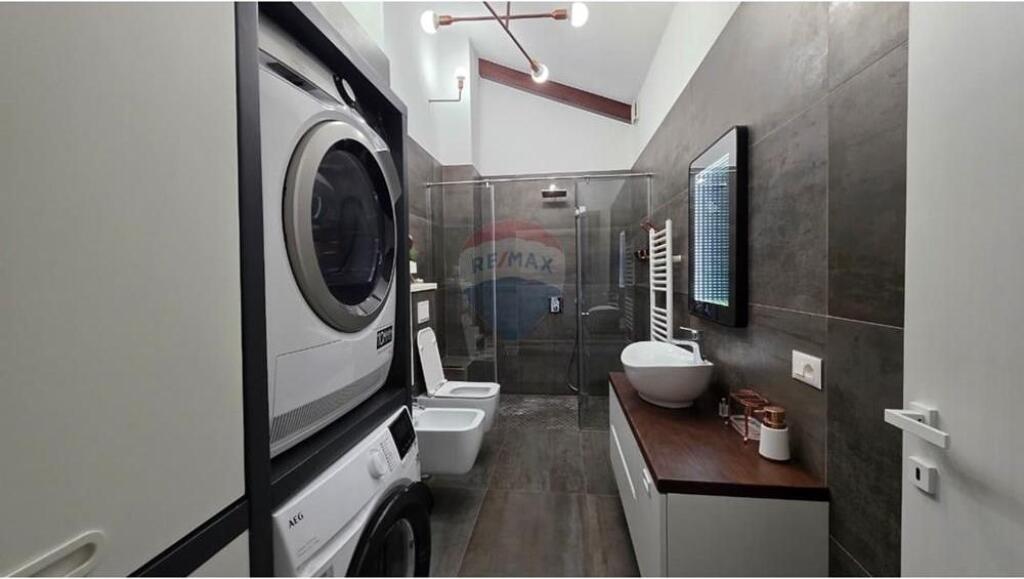 Penthouse for rent, Secret Garden