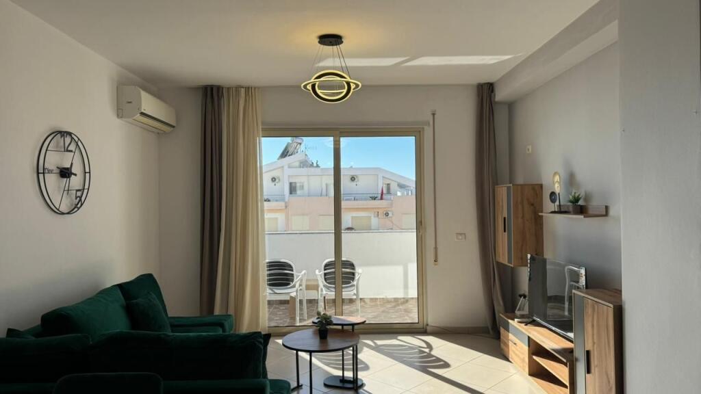 JEPET ME QERA SUPER APARTAMENT NE PLAZH