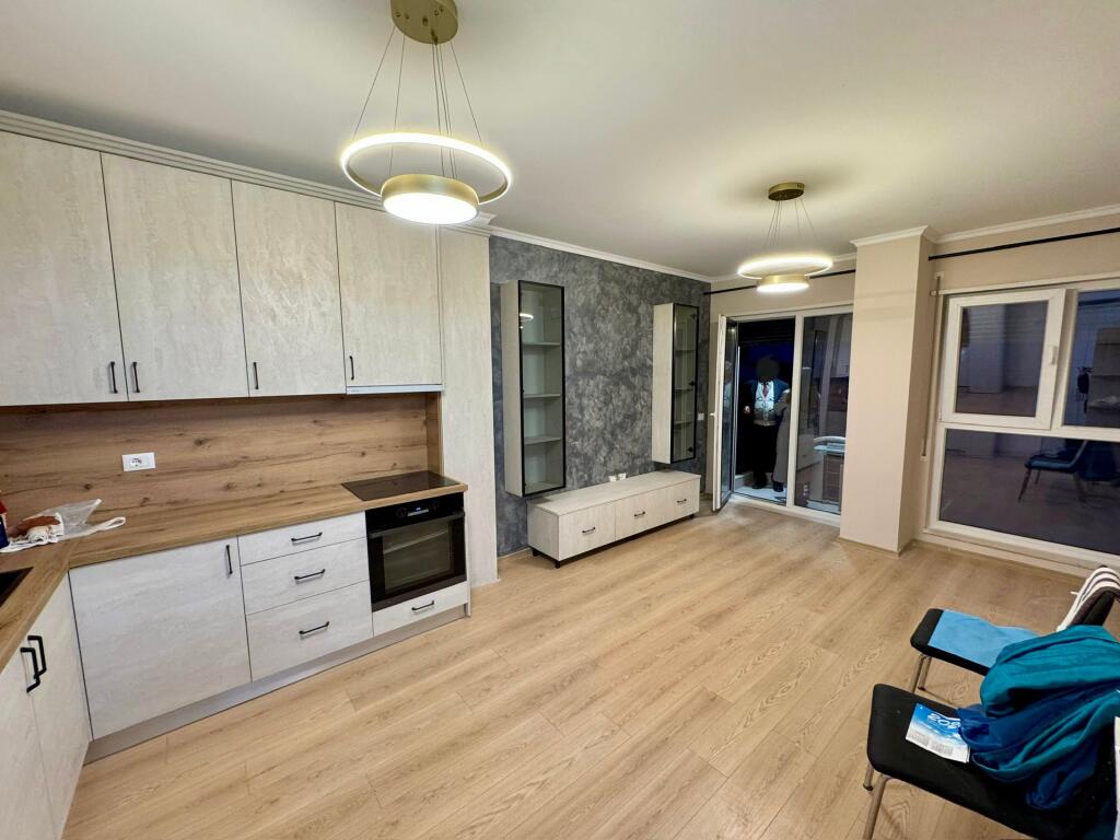 📣 VENDESI Appartamento 1+1 📍 Via "Jordan Misja", Vicino all'Università "Beder" ✨  