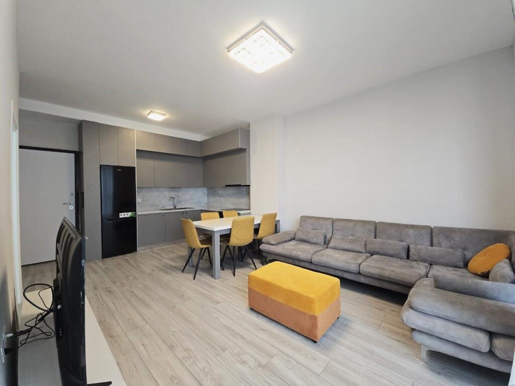 🏢Paris Municipality, near KESH, offers for rent a furnished 1+1 apartment. 73,000 Leke