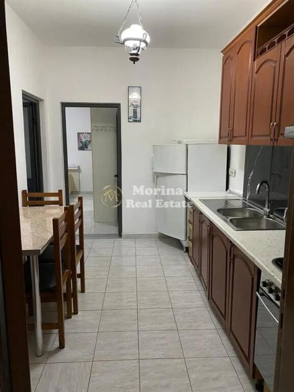 Qera | Shtëpi private 1 + 1 | Sauk - Senatoriumi | 350 €/muaj