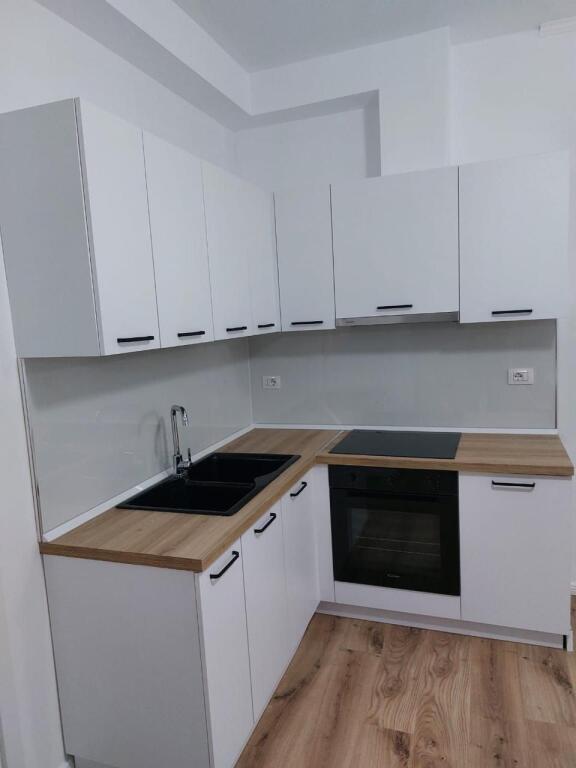 Apartament 1+1 me Qera Afatgjate - Lungomare Vlore