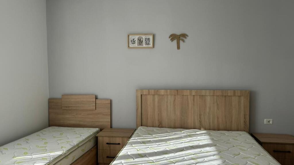 JEPET ME QERA SUPER APARTAMENT NE PLAZH