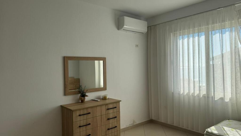 JEPET ME QERA SUPER APARTAMENT NE PLAZH