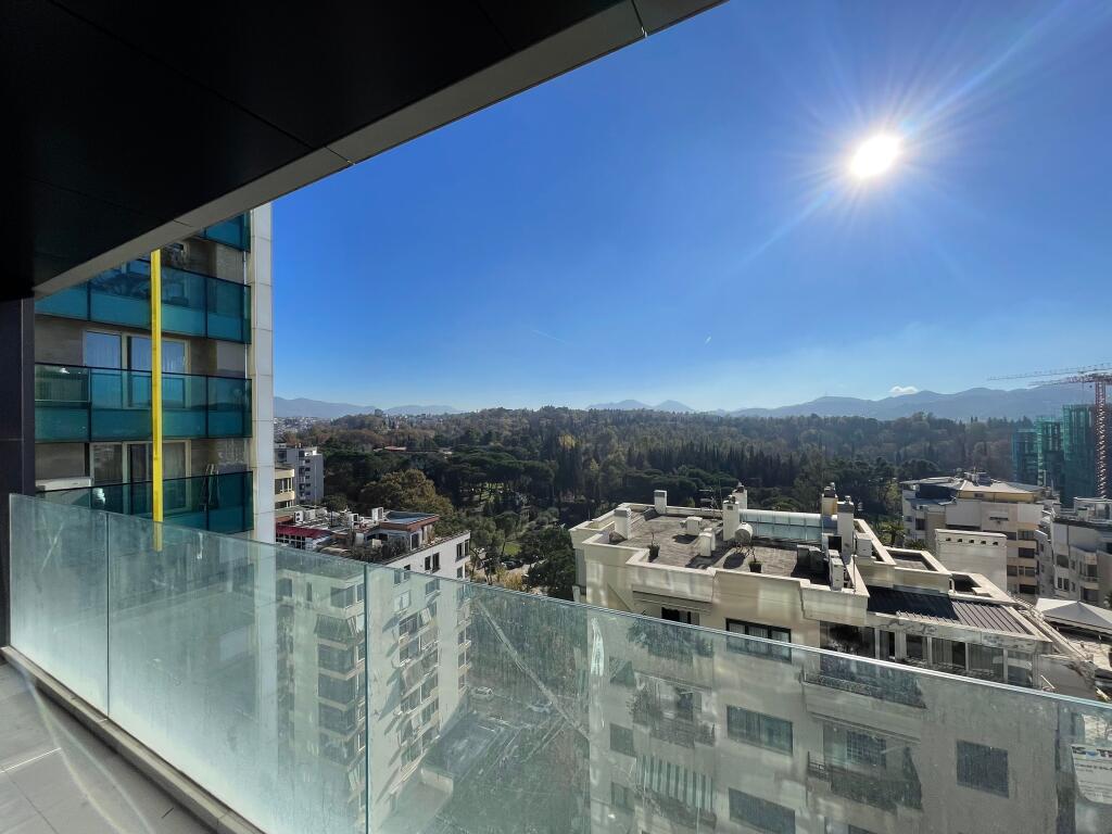 Jepet me QIRA ambiente Zyrash në zonën më ELITARE në TIRANË pranë Stadiumit "Air Albania"