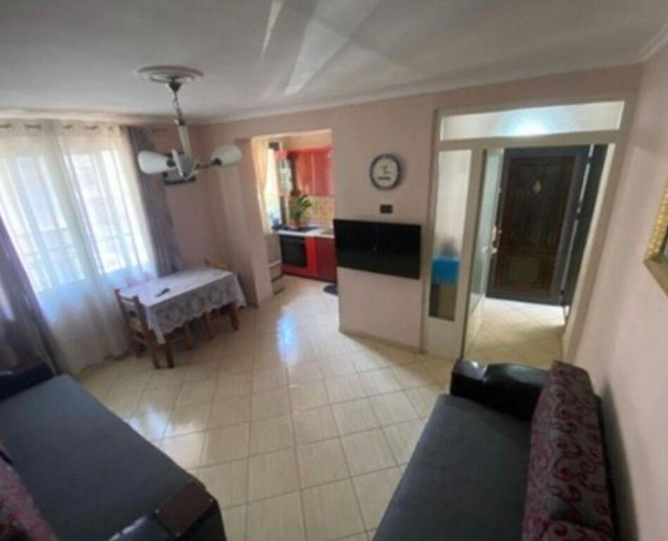 we sell apartment near the united school