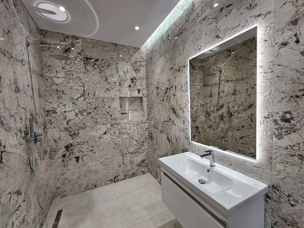 FRESKU – SHITET APARTAMENT 2+1+2 I BOLLSHEM, TOTALISHT I RINOVUAR ME MATERIALE CILËSORE 180,000 €