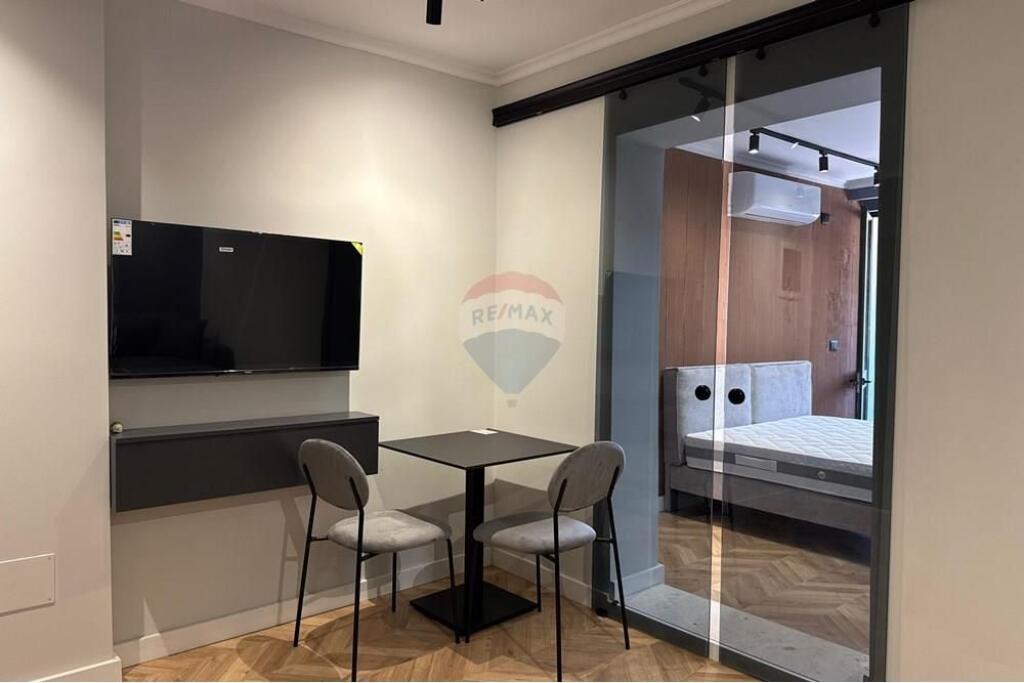 Shiten 2 Apartamente 1+1 dhe Garsoniere, Mine Peza