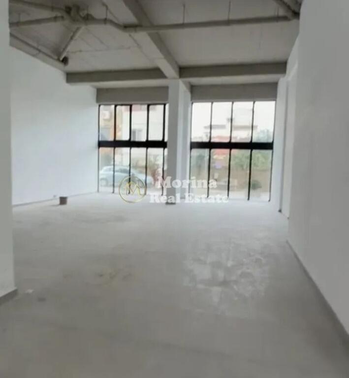 Affitto | Ambiente Commerciale | Brryli | 4500 €/mese