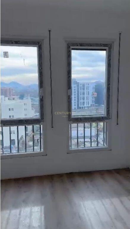 Shesim apartament 2+1 tek Rruga 5 Maji