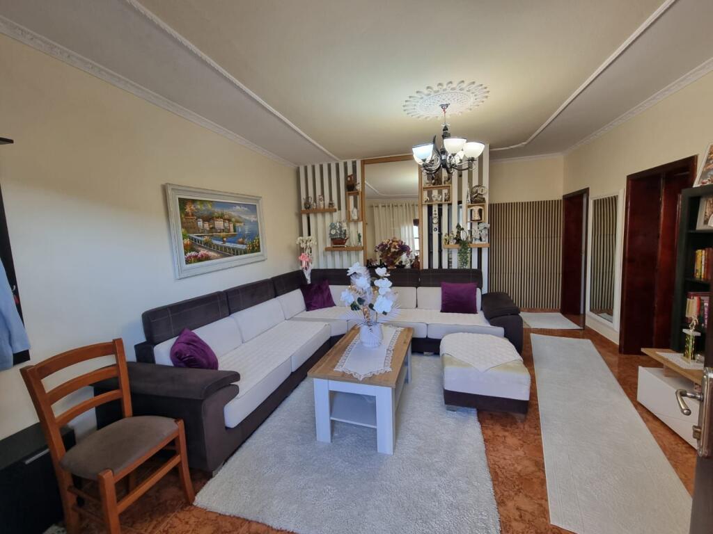 Private house 2 floors, Kombinat!