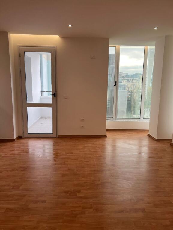 2+1 Apartment on Elbasan Street 190 m2!