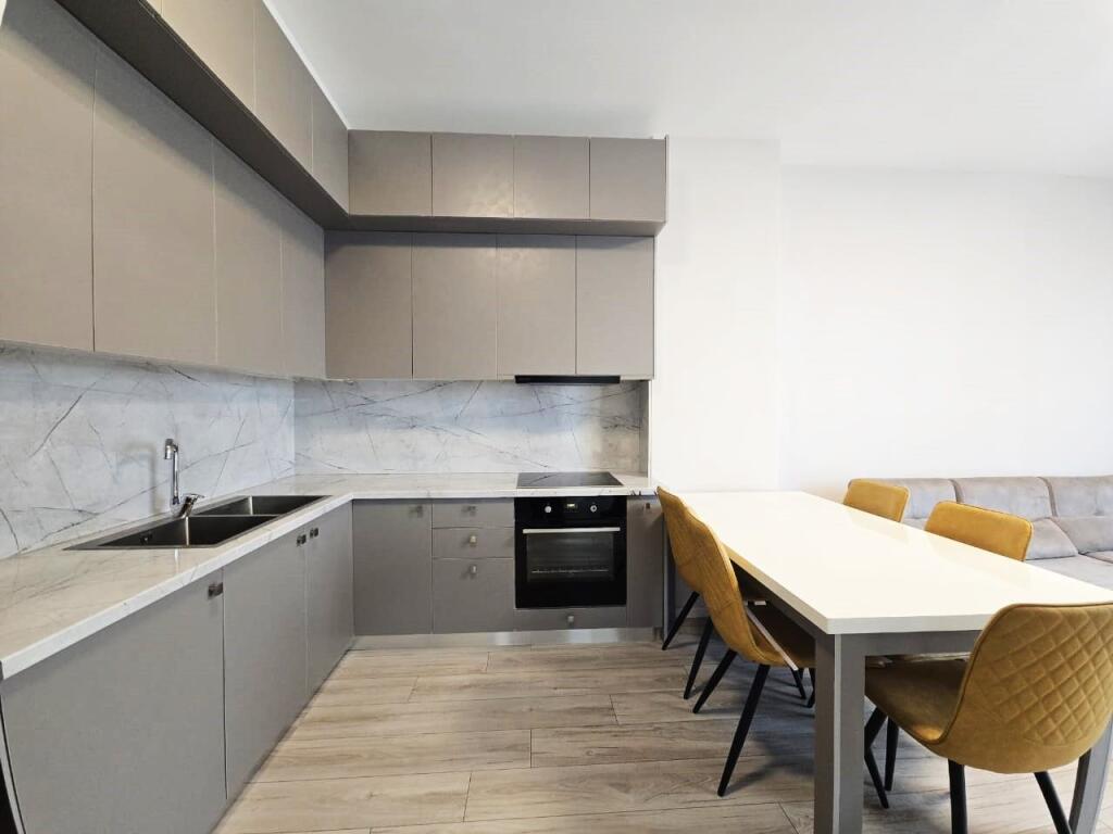 🏢Paris Municipality, near KESH, offers for rent a furnished 1+1 apartment. 73,000 Leke