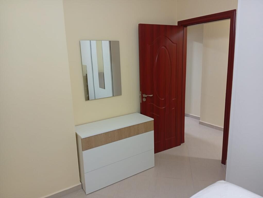 Affittasi appartamento 2+1+2, vicino al bar Artistit Astrir