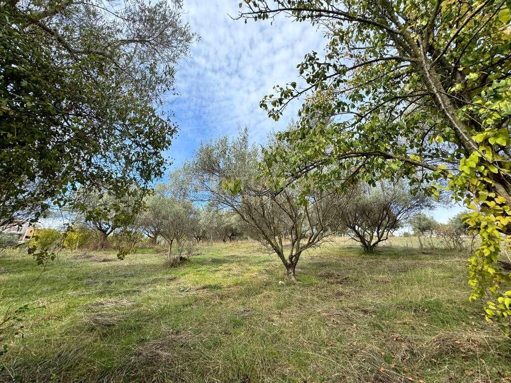 We sell land area 700 m2 in Lunder!