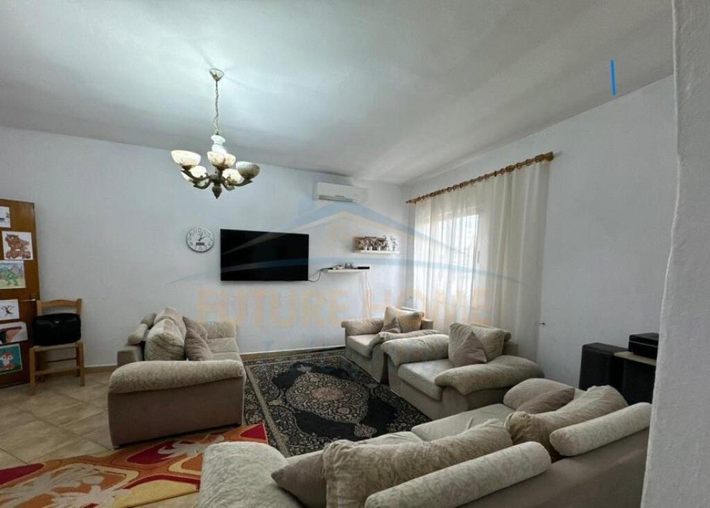 Appartamento 2+1+2 in Vendita, Porcellana, Tirana