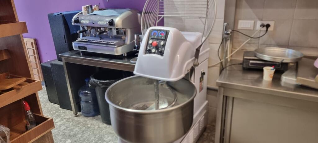 Jepet me qira furrë Buke me Misto Mame