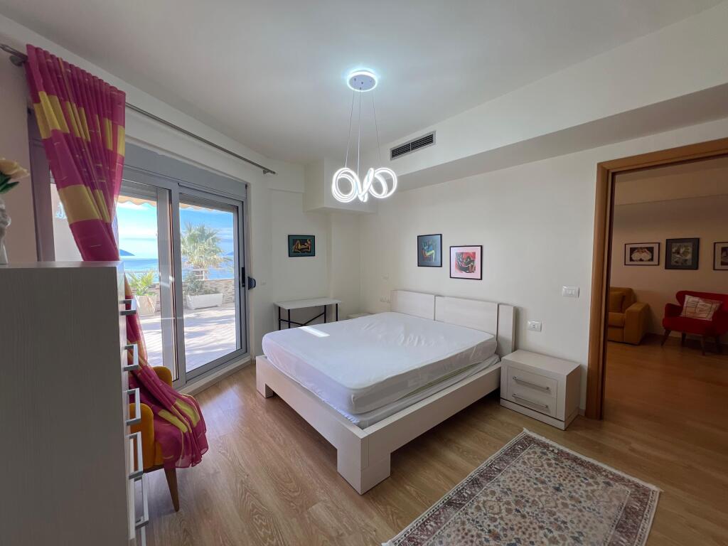 Appartamento Con Vista Mare In Affitto Sul Lungomare