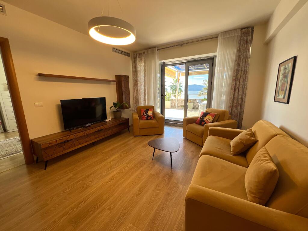 Appartamento Con Vista Mare In Affitto Sul Lungomare