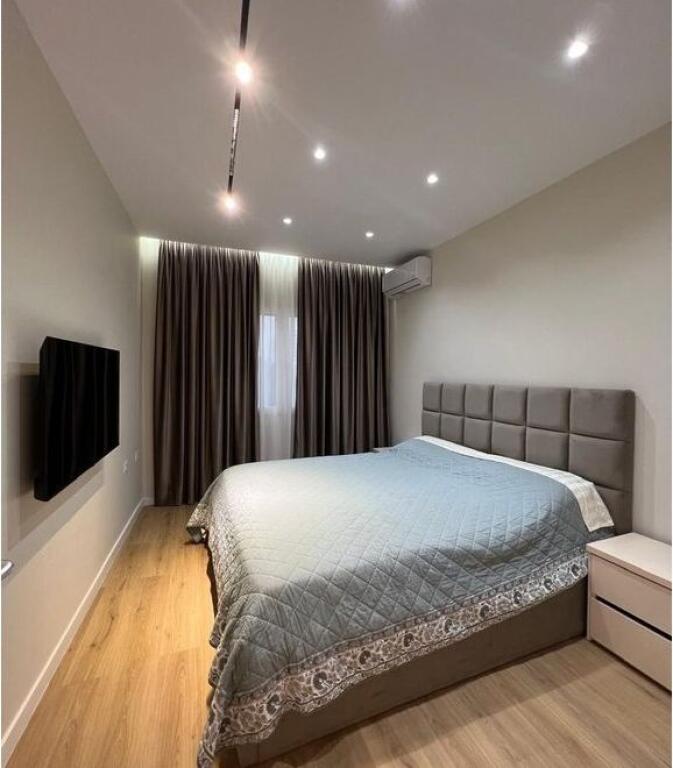 Ofrojme apartament komod per qira tek shallvaret