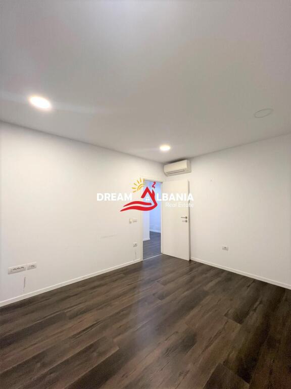 Jepet me Qera Zyre/Ambient Biznesi tek Rruga e Kavajes prane Delijorgjit ne Tirane (ID 4261900)