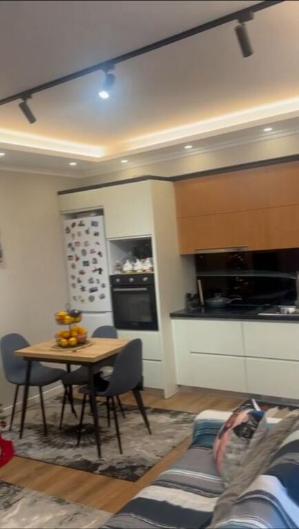 Comfortable 2+1 apartment for sale, located in Selitë, very close to Barleti University