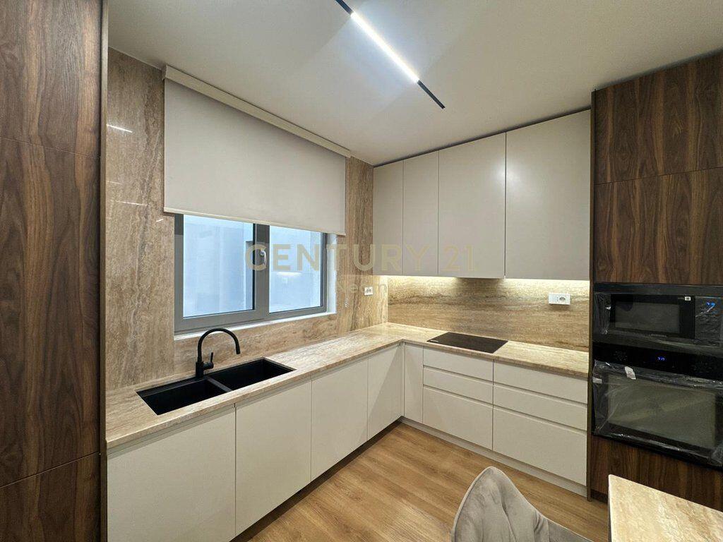 APPARTAMENTO IN AFFITTO PREMIUM 2+1+2+CORTILE CON POSTO AUTO ‼️