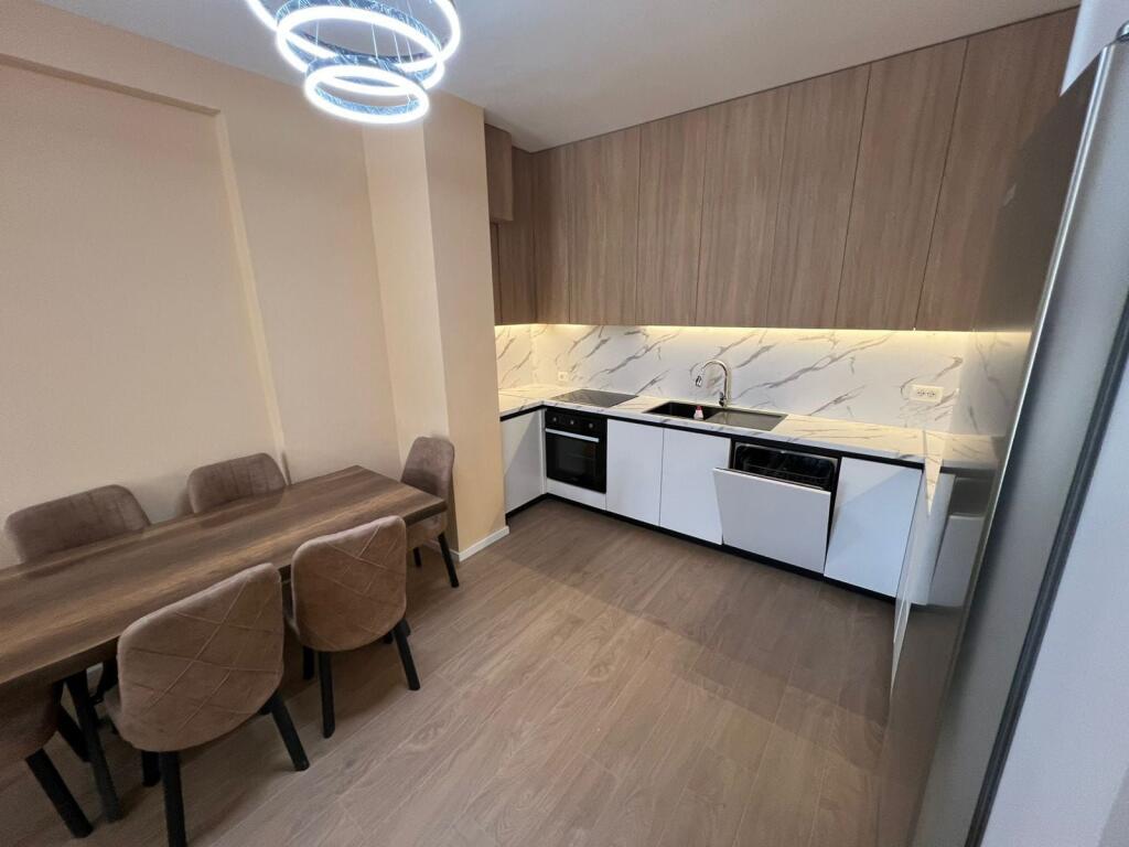 Apartament Me Qera 2+1+2 tek Liqeni i Thate (ID B2201595) Tirane