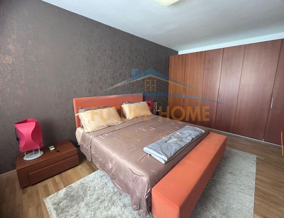 FOR SALE DUPLEX 3+1+3 , BLLOK, WILLSON SQUARE