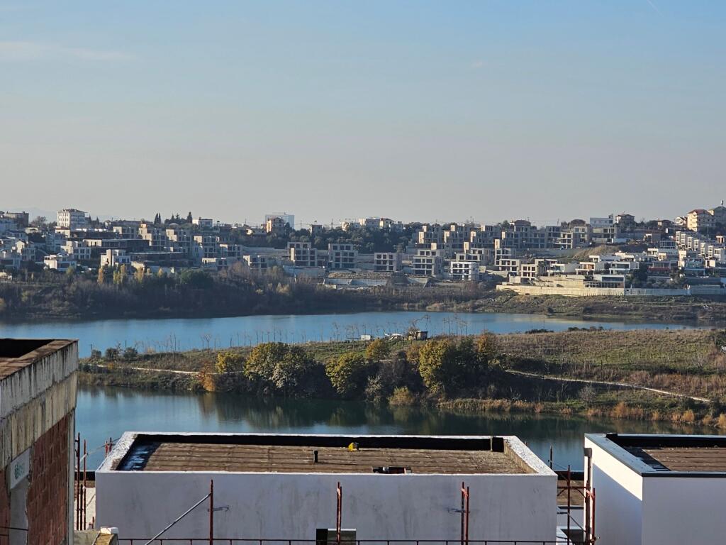 A Farke Vendesi Appartamento 2+1 Con Vista Rilassante Sul Lago!