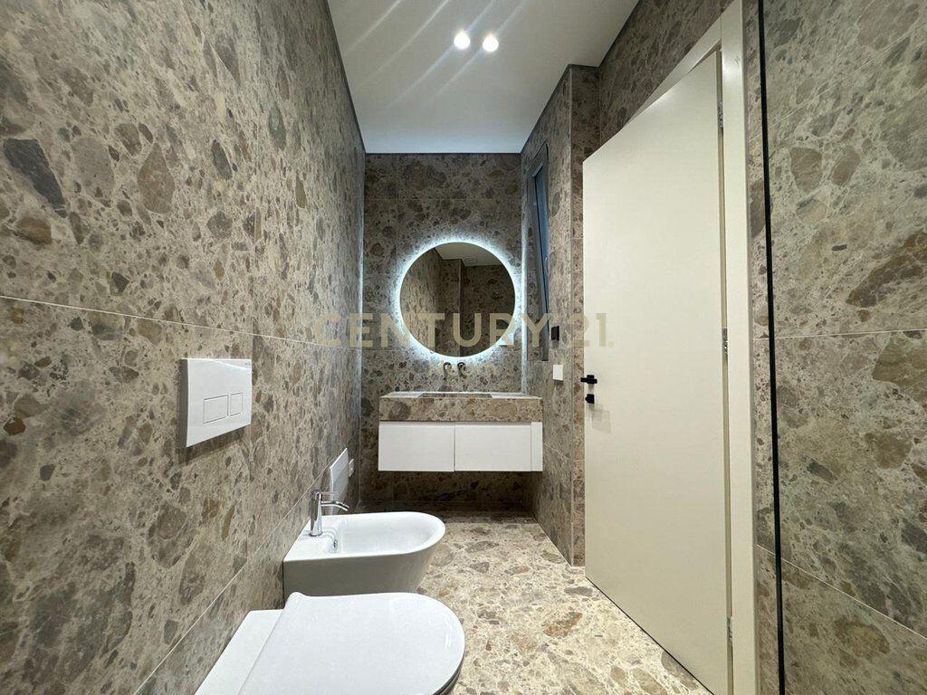 APPARTAMENTO IN AFFITTO PREMIUM 2+1+2+CORTILE CON POSTO AUTO ‼️