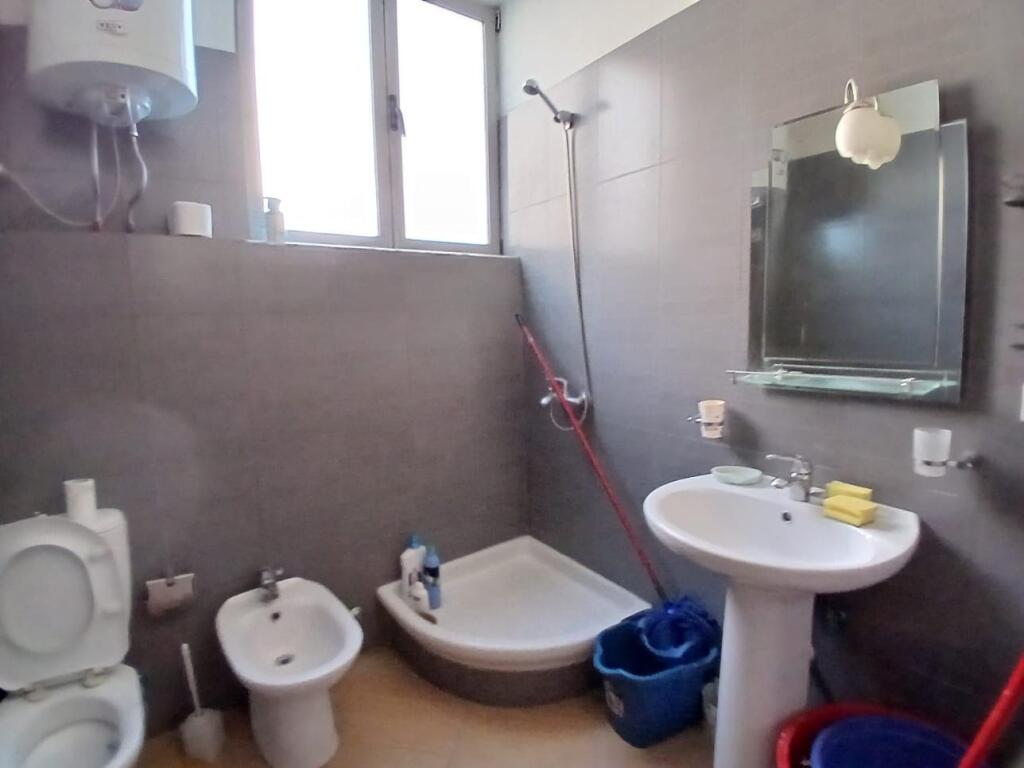 Jepet Me Qera Apartament 2+1