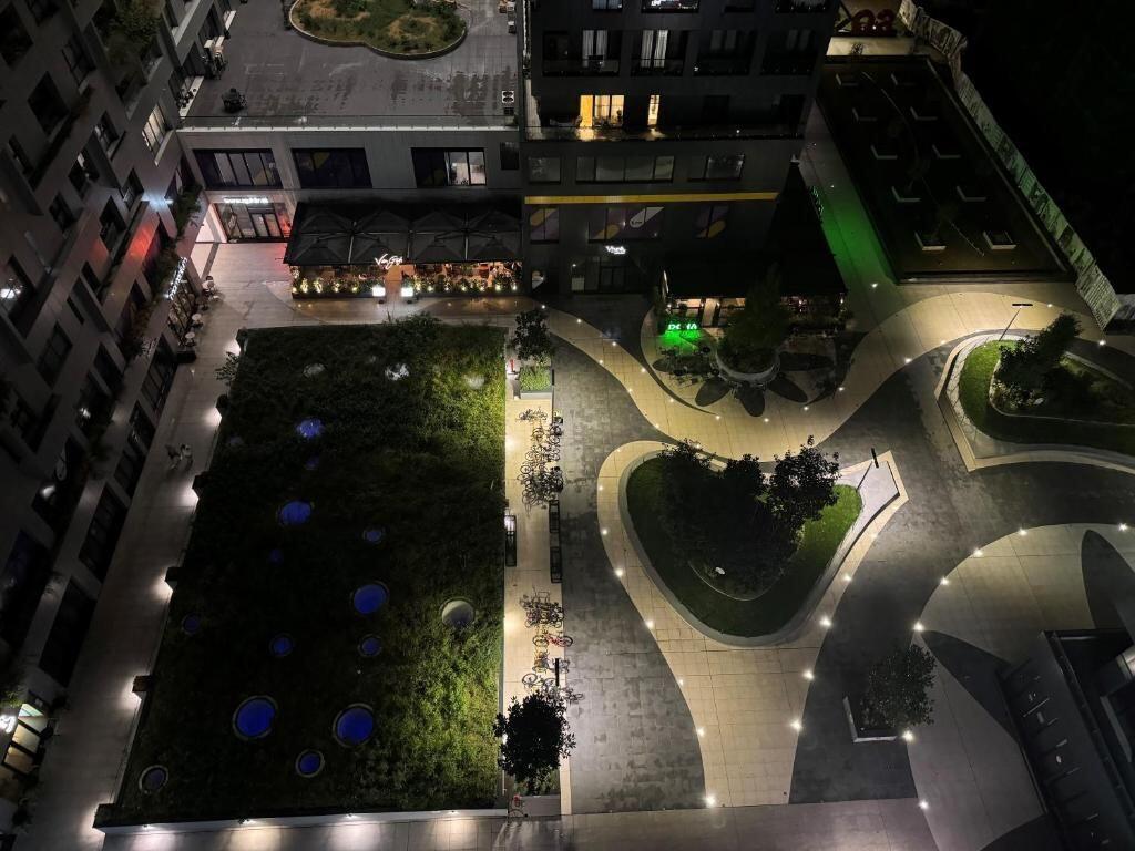 APARTAMENT 1+1 ME VERANDË PËR SHITJE – SQUARE 21, Rruga e Kavajës