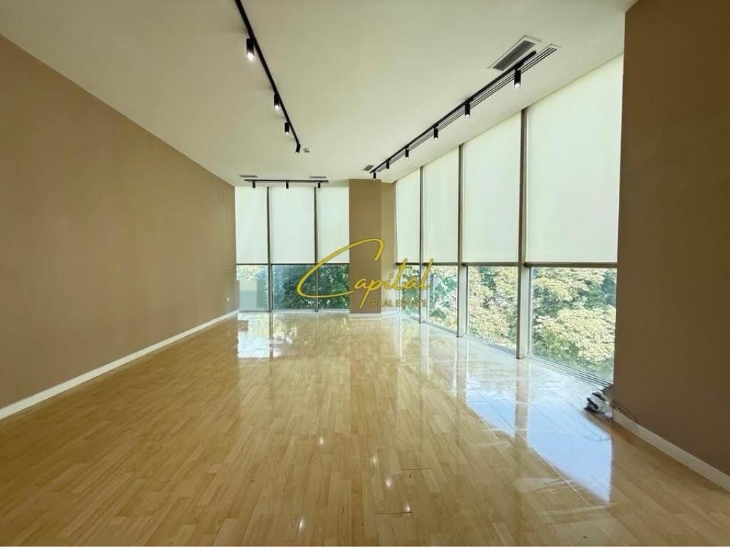 ZYRE ME QERA 60 M2 DREJTORIA E POLICISE 1.200 EURO