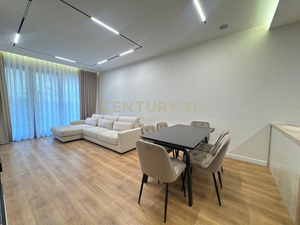 APPARTAMENTO IN AFFITTO PREMIUM 2+1+2+CORTILE CON POSTO AUTO ‼️