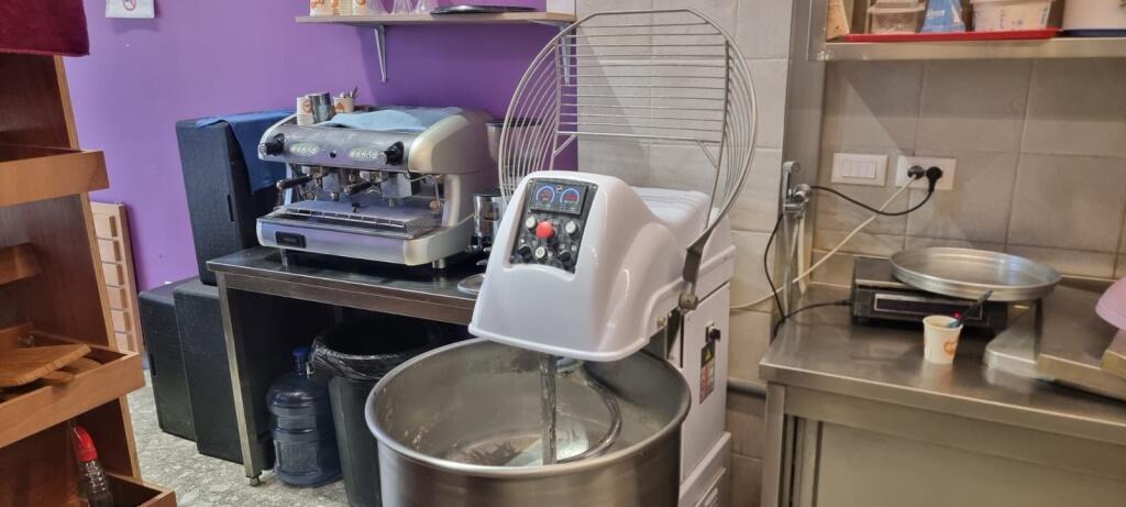 Jepet me qira furrë Buke me Misto Mame