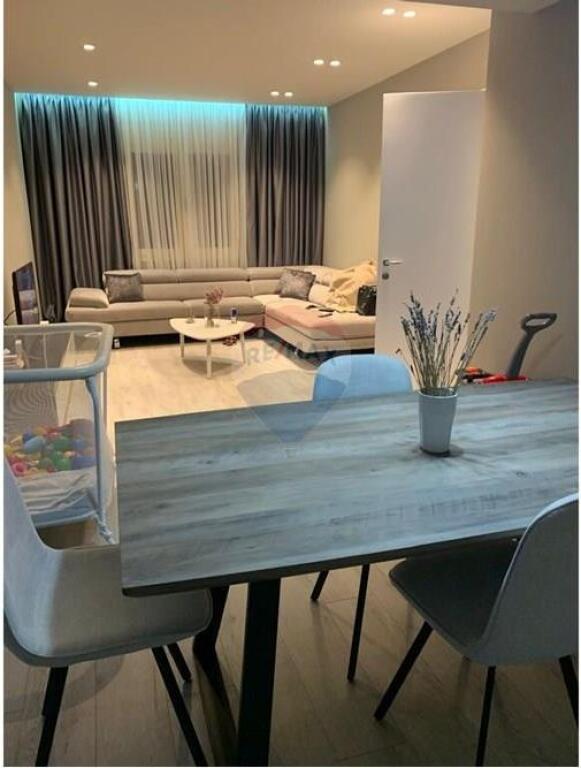 Casa Privata 2+1 in Vendita con Terrazza