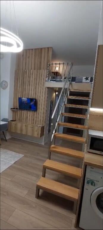 Shitet apartament Grasoniere, mbrapa Globe, Rruga e Kavajes.