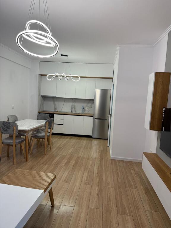 Jepet me qira apartament 1+1 – Astir