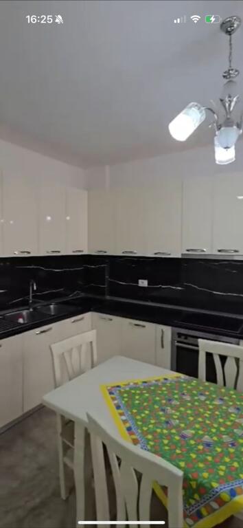 APARTAMENT ME QERA 2+1+2