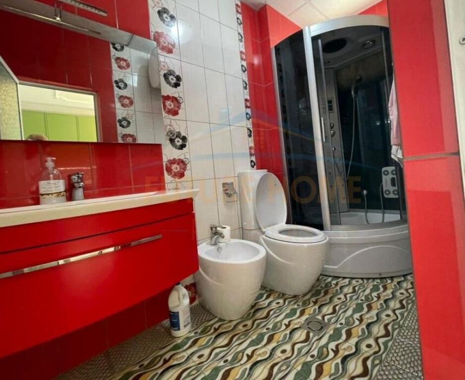 Qera, Apartament 2+1+2, Bllok