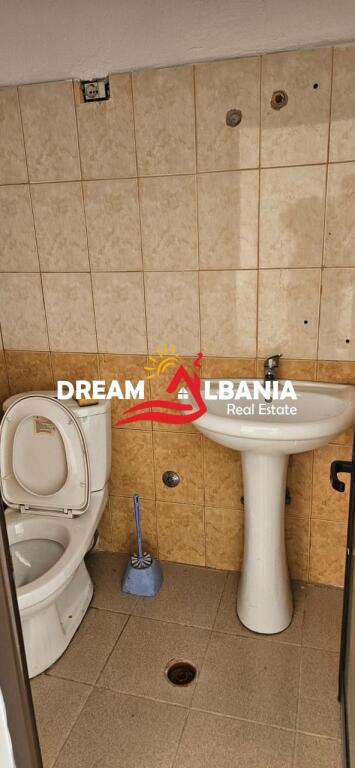 Zyre me qera ne Rrugen Dritan Hoxha prane Kupoles ne Tirane (ID 4271830)