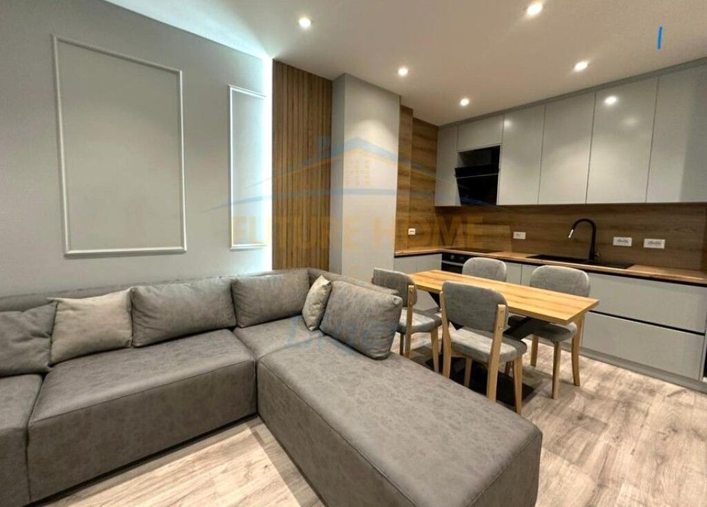Apartament 1+1, per shitje ne Shkollen e Kuqe, Tirane