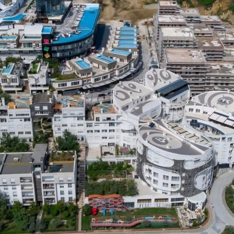 In vendita..!!  📍 Kodra e Diellit 2 (Edificio Flutura)  🏠 Appartamento 1+1  