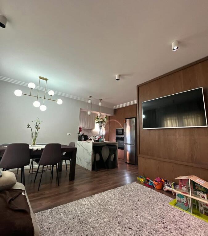 Apartment 3+1 for Sale📍21 Dhjetorit