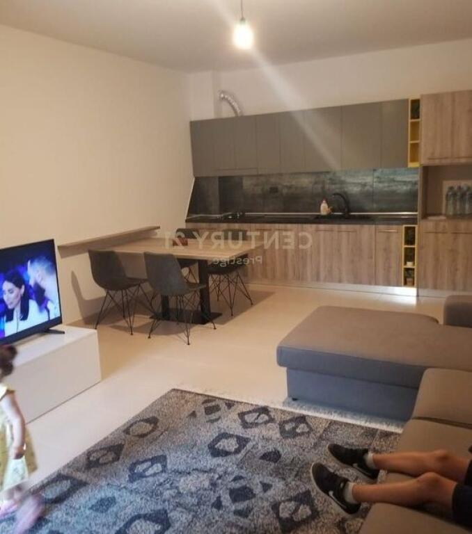 VENDESI APPARTAMENTO 1+1 PRESSO "KOMPLEKSI FARI", LAGO ASCIUTTO!