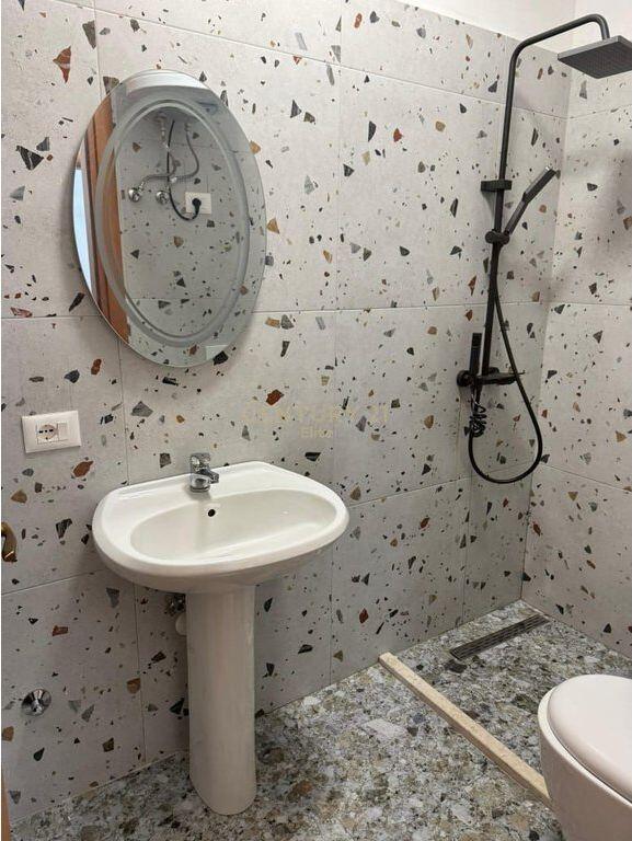 Rent, Apartment 1+1, Fresk 400 € /Month