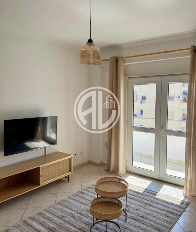 Jepet me Qira Apartament 1+1 me pamje deti – Vollga Durres